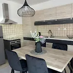 Apartment Taya *
